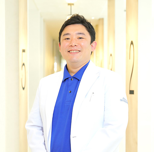 小田原駅前矯正歯科 院長 井本 泰樹